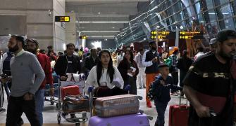 Domestic airlines carried 1.29 crore passengers in Apr