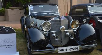 Mercedes Benz classics take over Mumbai's streets!