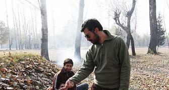 'Bollywood filmmakers portray Kashmiris as violent people'