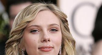 Scarlett Johansson is not pregnant, claims publicist