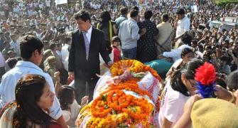 PIX: Bhupen Hazarika's body arrives in Assam, last rites today