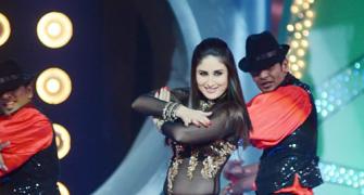 PIX: Kareena, Salman perform at People's Choice Awards