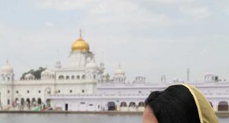 PIX: Veena Malik visits Gurudwara in Punjab