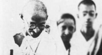 I-Day special: Do these actors resemble Gandhi, Nehru? VOTE!