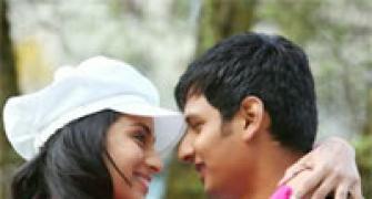 Review: Endrendrum Punnagai is worth a watch