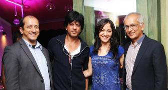 PIX: Shah Rukh's Pizza Party with Friends