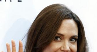 Angelina Jolie undergoes preventive double mastectomy