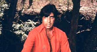 Quiz Time: In which film did Amitabh Bachchan sing for the first time?