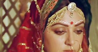 Revisiting Classics: Meera: Gulzar's Divine Romance