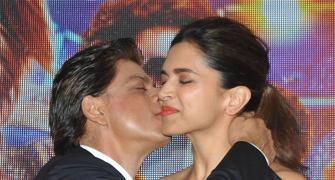 PIX: Shah Rukh, Deepika go on a KISSING SPREE