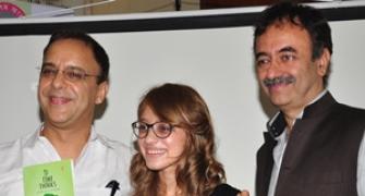 PIX: Raju Hirani, Vidhu Vinod Chopra at a book launch
