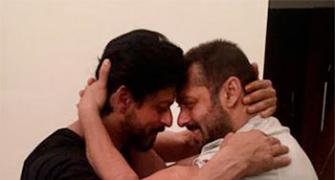 PIX: Shah Rukh and Salman hug AGAIN!