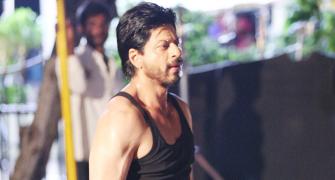 PIX: Shah Rukh gets sporty on Dilwale sets
