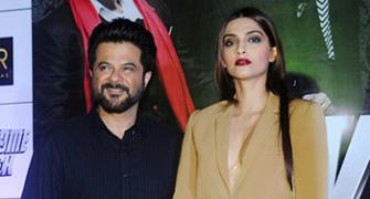 PIX: Sonam cheers for father Anil Kapoor's Welcome Back