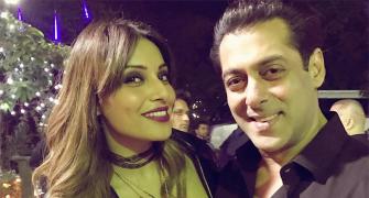 PIX: Bipasha parties with Salman on his birthday