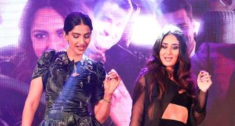 Watch Kareena, Sonam dance