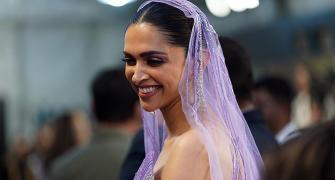 Inside IIFA 2019: Here's why Deepika is laughing