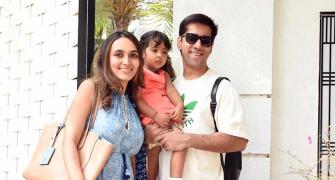 PIX: Varun's family leaves for Mumbai