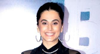 When Taapsee Thrilled Her Filmi Friends!
