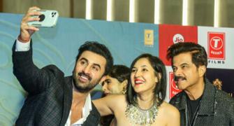 Who's Ranbir Taking A Selfie With?