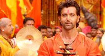 Navratri: Bollywood's Orange Supremacy
