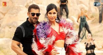Do Katrina-Salman Look Hot? VOTE!