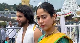 Janhvi Visits Tirupati With Beau To Mark Mum's B'Day