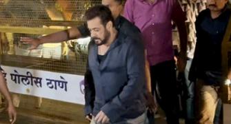 Salman Visits Malaika After Father's Death