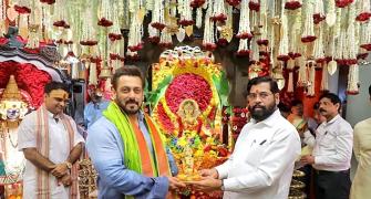 Salman Visits Eknath Shinde's Home For Ganpati Darshan