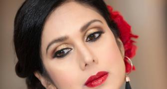 Why Meenakshi Seshadri Returned To India!