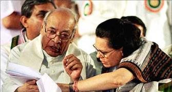 'Narasimha Rao didn't have frosty relations with Sonia'