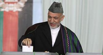 Image: Afghans begin voting for new President
