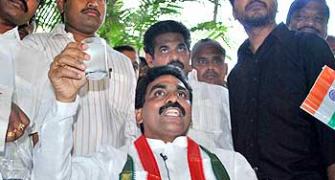 Congress MP ends 'fast' for united Andhra