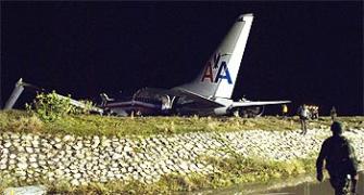 US jet crash: Miraculous escape for 154 people