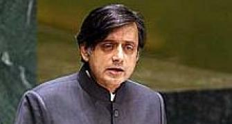Come in and join the party, Tharoor advises Pak