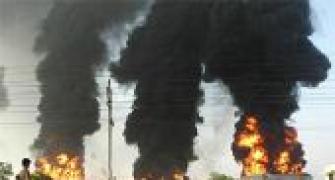 6 IOC fuel tanks still on fire, toll rises