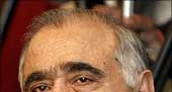 Don't push Pak in regard to 26/11, Hafiz Saeed: Durrani