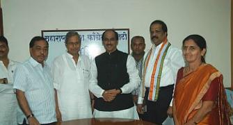 Sena MLA Sarvankar joins Congress