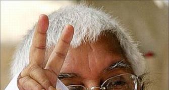 Lalu slams Nitish at rally, calls him 'dictator', 'parrot'
