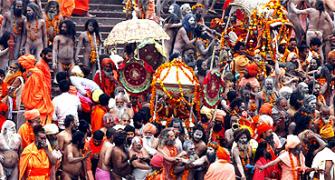 Shivratri draws thousands to Kumbh Mela