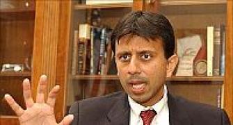 Jindal allows concealed guns in places of worship