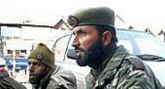 Captain, Four terrorists killed in Pulwama encounter