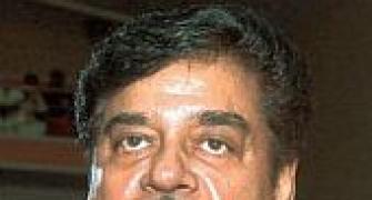 Deserving people out of Gadkari's team: Shatrughan