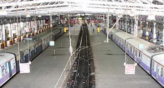 Mum train strike will be resolved soon, says CM 