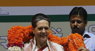 Ovation for Sonia: The only purpose of AICC meet