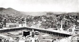 Haj THEN and NOW: 125 years apart