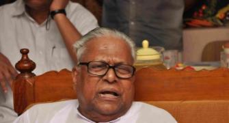 Kerala CM files defamation suit against Achutanandan