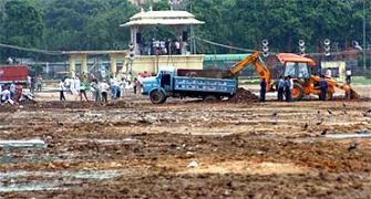MUST SEE: Hazare to fast at this mud pit?