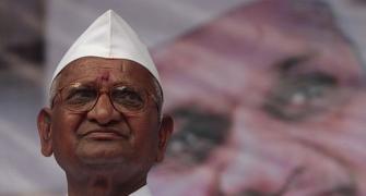 Hazare justifies 'just one slap' remark against Pawar