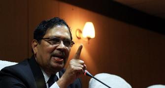 Talk of joining BJP a ridiculous rumour: Justice Hegde